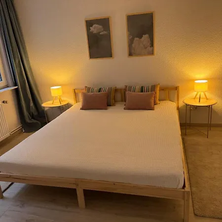 Waldnaehe & Altstadtflair Souterrain Mit Terrasse Rinteln