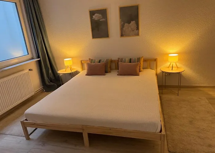 Waldnaehe & Altstadtflair Souterrain Mit Terrasse Rinteln